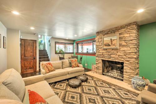 Peaceful Haven With Deck And Golf Course View!