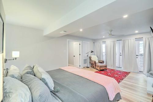 Contemporary Home 3 Mi To Historic Downtown!