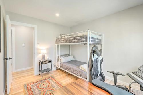 Contemporary Home 3 Mi To Historic Downtown!