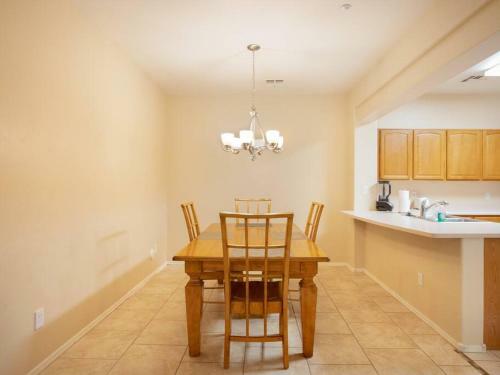 Apartamento 2 Bed 2 Bath Condo In Gated Community