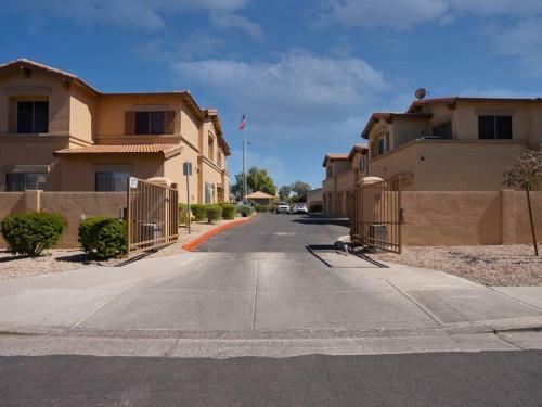 Apartamento 2 Bed 2 Bath Condo In Gated Community
