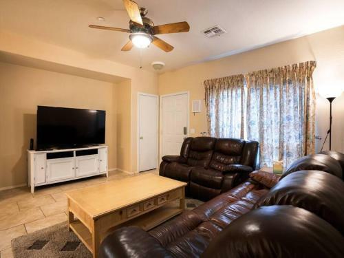 Apartamento 2 Bed 2 Bath Condo In Gated Community