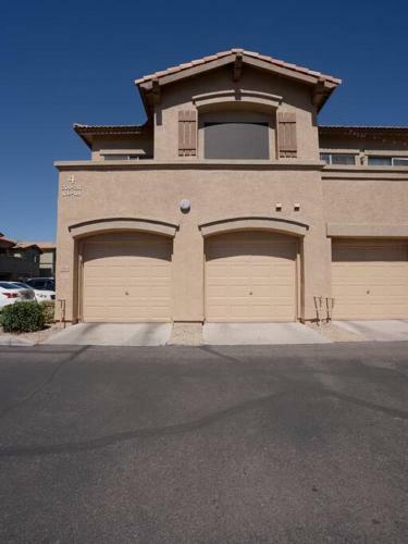 Apartamento 2 Bed 2 Bath Condo In Gated Community