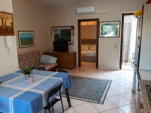 Andrew's Apartment - Mulinia Residence