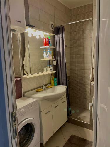 Apartman Kin