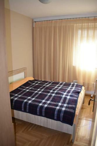 Lara's Apartment Ohrid - Spacious Apartment By The Lake
