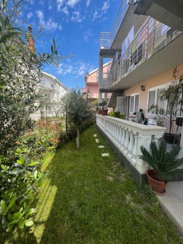 Venice Apartments