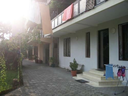 Hostal Rezo's Guest House