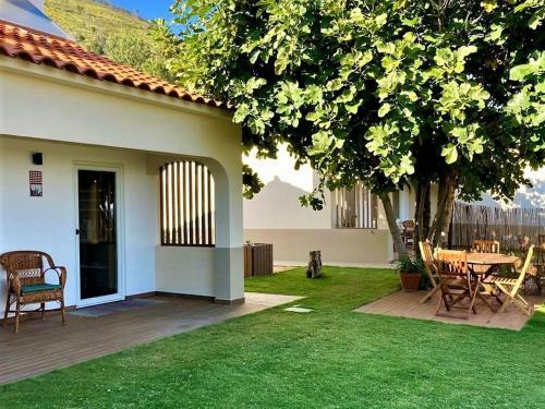 Pleasant Holiday Home In Alpedrinha With Private Terrace