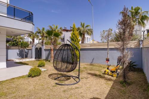 Marvelous Secluded Villa With Private Pool In Serik, Antalya