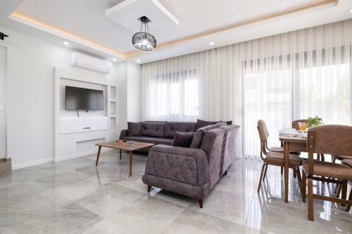 Marvelous Secluded Villa With Private Pool In Serik, Antalya