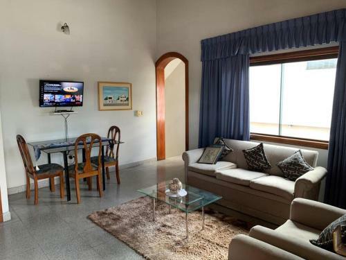 Apartamento Amplio Dpto. 3 Habitaciones. Excelente Ubicaci�n