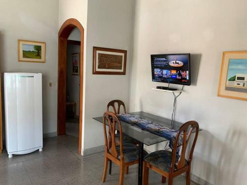 Apartamento Amplio Dpto. 3 Habitaciones. Excelente Ubicaci�n
