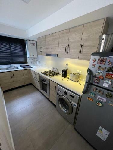 Apartamento Departamento 2 Ambientes Con Cochera Privada
