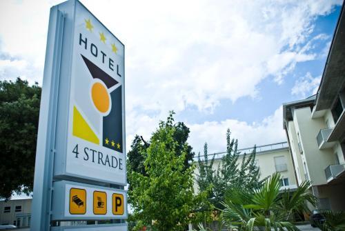 Hotel 4 Strade