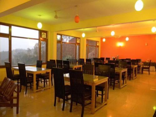 Hotel Pratiksha Himalayan Retreat