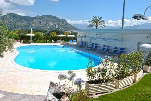 Edra Palace Hotel