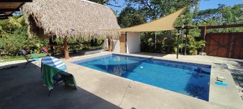 Cute Pool House Close To Beaches