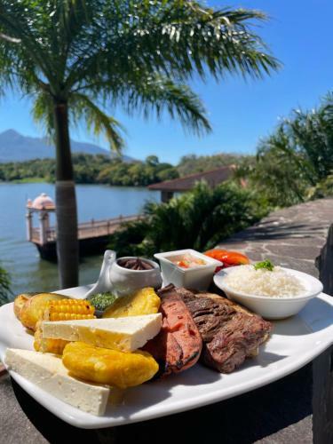 Hotel El Reith Lake