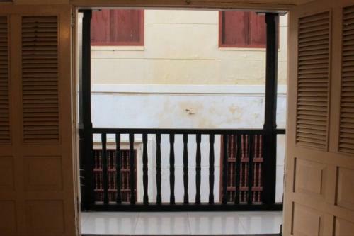 Colonial House Apartment - Historic Center