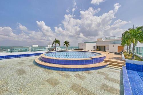 Beachfront Apartment / Panoramic View Of The Ocean