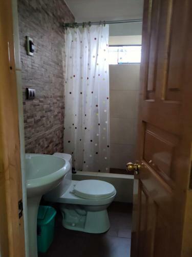 Hostal Andes Camping Guest House