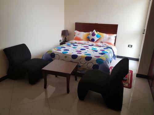 T.m.y Hotel