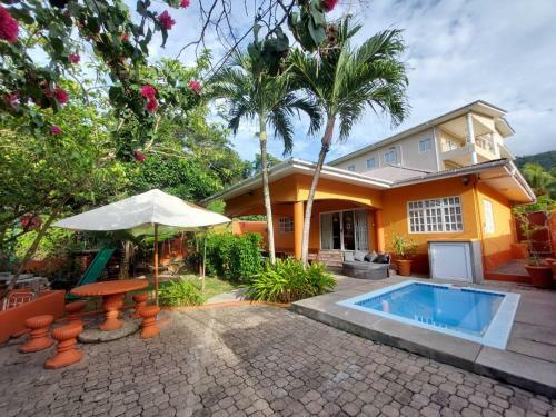 Beau Vallon Villa Self Catering With Pool