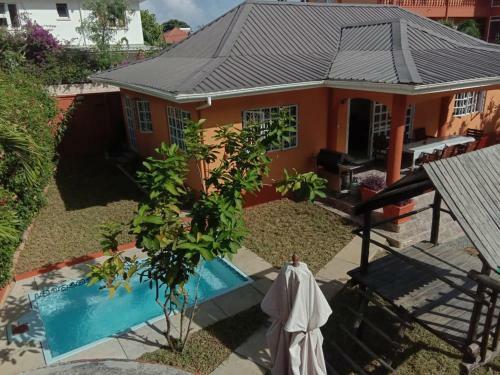 Beau Vallon Villa Self Catering With Pool