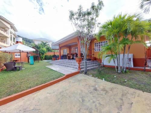 Beau Vallon Villa Self Catering With Pool