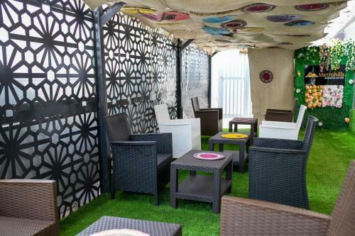 Apartamento Metrohills Business Suites