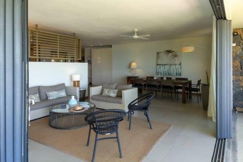 Apartamento Amaranth 3: Lovely 3-bedroom On The Beach With Rooftop Pool