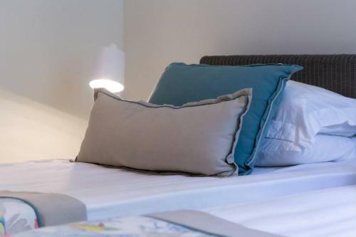 Apartamento Amaranth 3: Lovely 3-bedroom On The Beach With Rooftop Pool