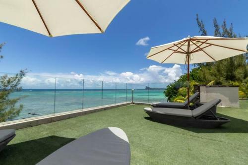Apartamento Amaranth 3: Lovely 3-bedroom On The Beach With Rooftop Pool