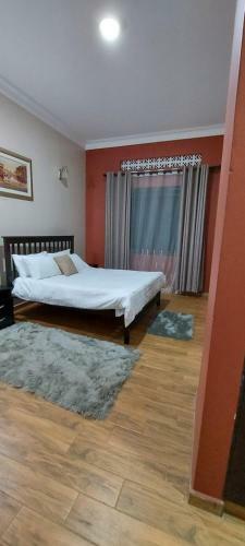 Malachite Apartment 12