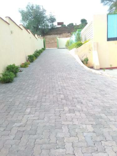 Hotel Monga?re Lodge And Restaurant