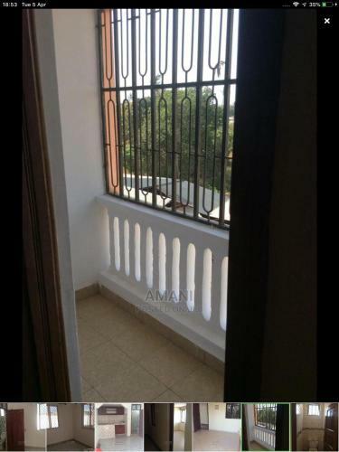 Apartamento Adhil Furnished Bedsitter