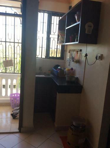 Apartamento Adhil Furnished Bedsitter