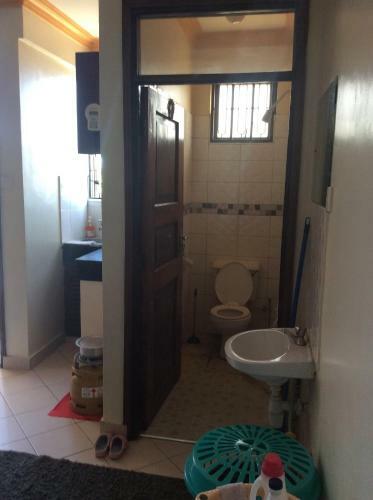 Apartamento Adhil Furnished Bedsitter
