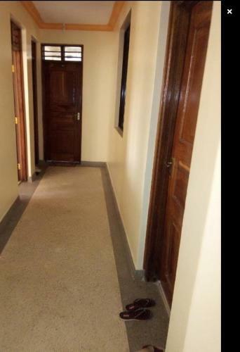 Apartamento Adhil Furnished Bedsitter
