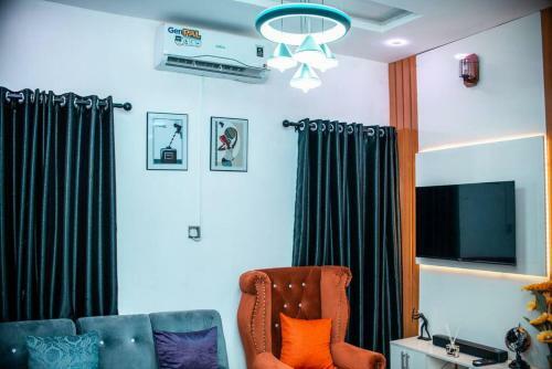 Beautiful 1 Bedroom At Bond Apartment
