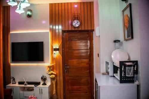 Beautiful 1 Bedroom At Bond Apartment