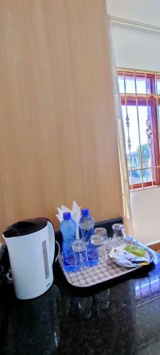 Hays Suites Hotel
