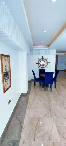 Hays Suites Hotel