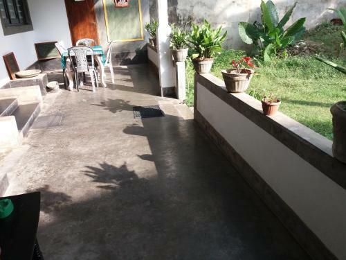 Hostal Jlh Beach Hotel Hikkaduwa
