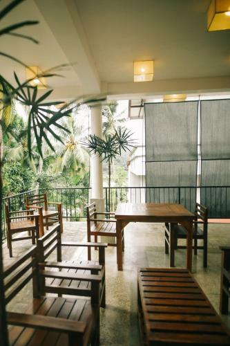 Nalya Residence