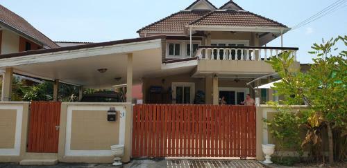 Nittaya Holiday House Khao Lak