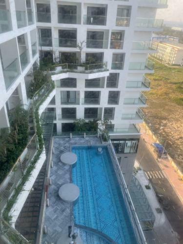 Apartamento C?n H? D?ch V? Cao C?p View Bi?n Apec
