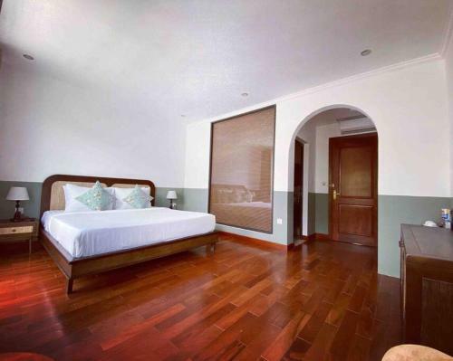 Villa 4pn Phong C�ch Vintage H? Long