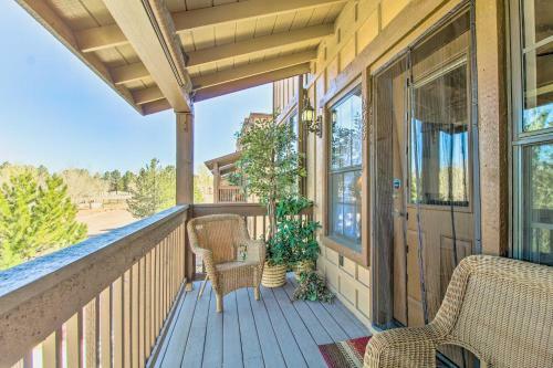 Apartamento Condo With Fishing Pond Access, Walk To Shops!